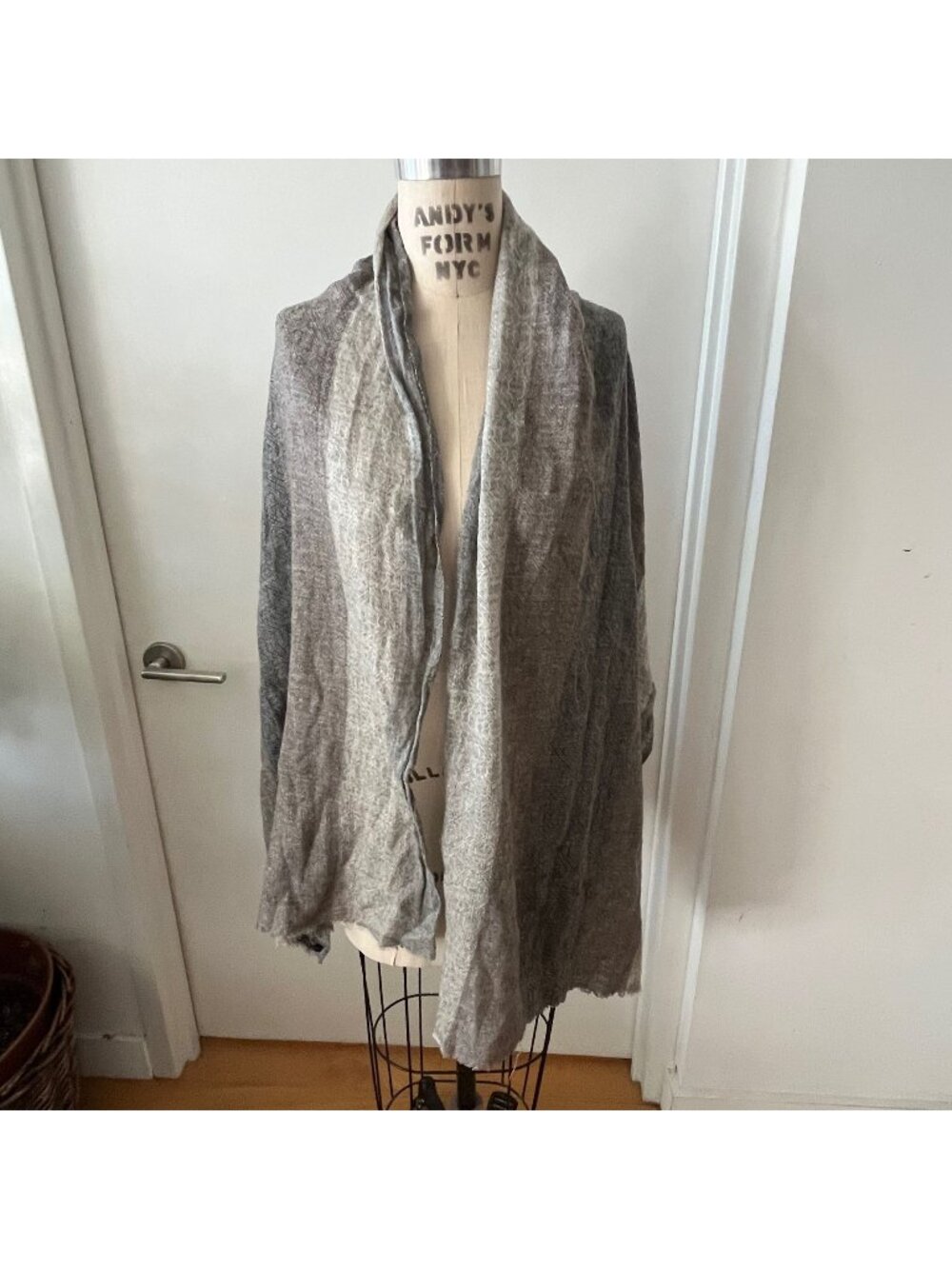 Handmade Nepalese Cashmere Scarf/Wrap‎